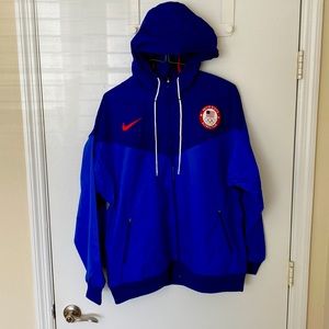 XL BNWOT Nike 2020 Olympics Windbreaker with Flag Emblem and USA across back